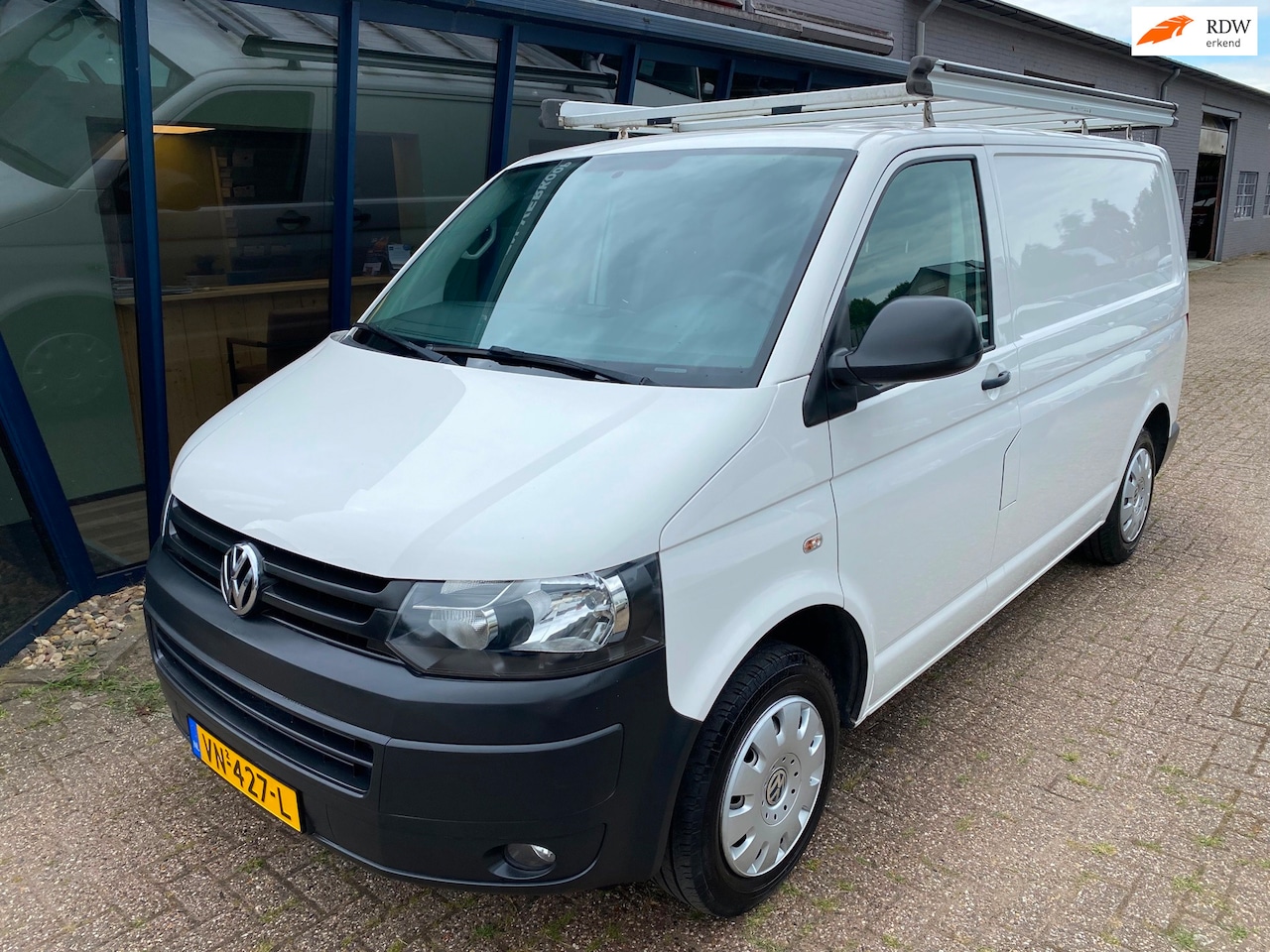 Volkswagen Transporter - 2.0 TDI L1H1 BM AIRCO / CRUISE / IMPRIAAL - AutoWereld.nl