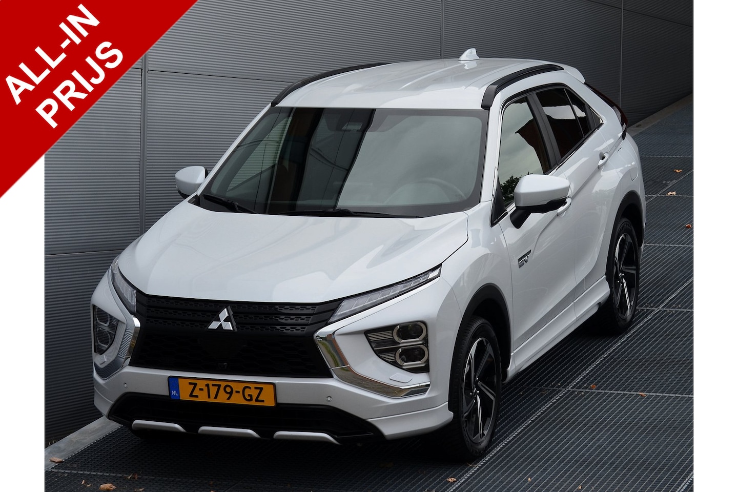 Mitsubishi Eclipse Cross - PHEV 2.4 EXECUTIVE 4WD | PLUG IN HYBRID | SoH 85% | V2H | ADAPTIEF CRUISE | TREKHAAK 1500 - AutoWereld.nl