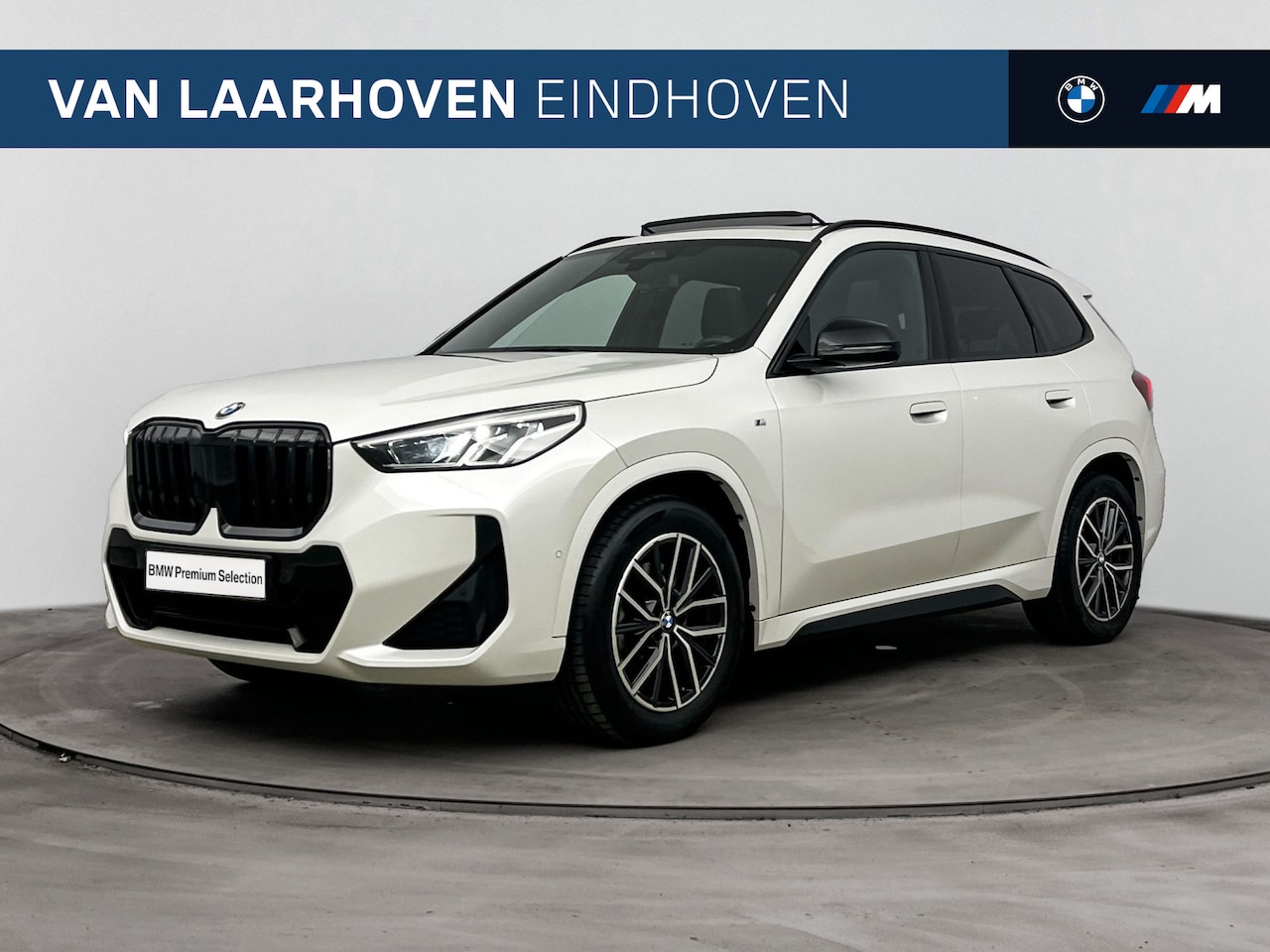 BMW X1 - sDrive20i M Sport Automaat / Panoramadak / Sportstoelen / Achteruitrijcamera / Getint glas - AutoWereld.nl