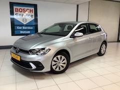Volkswagen Polo - 1.0 TSI Life Automaat, PDC vóór en achter, Adaptieve Cruise Control, stoelverwarming