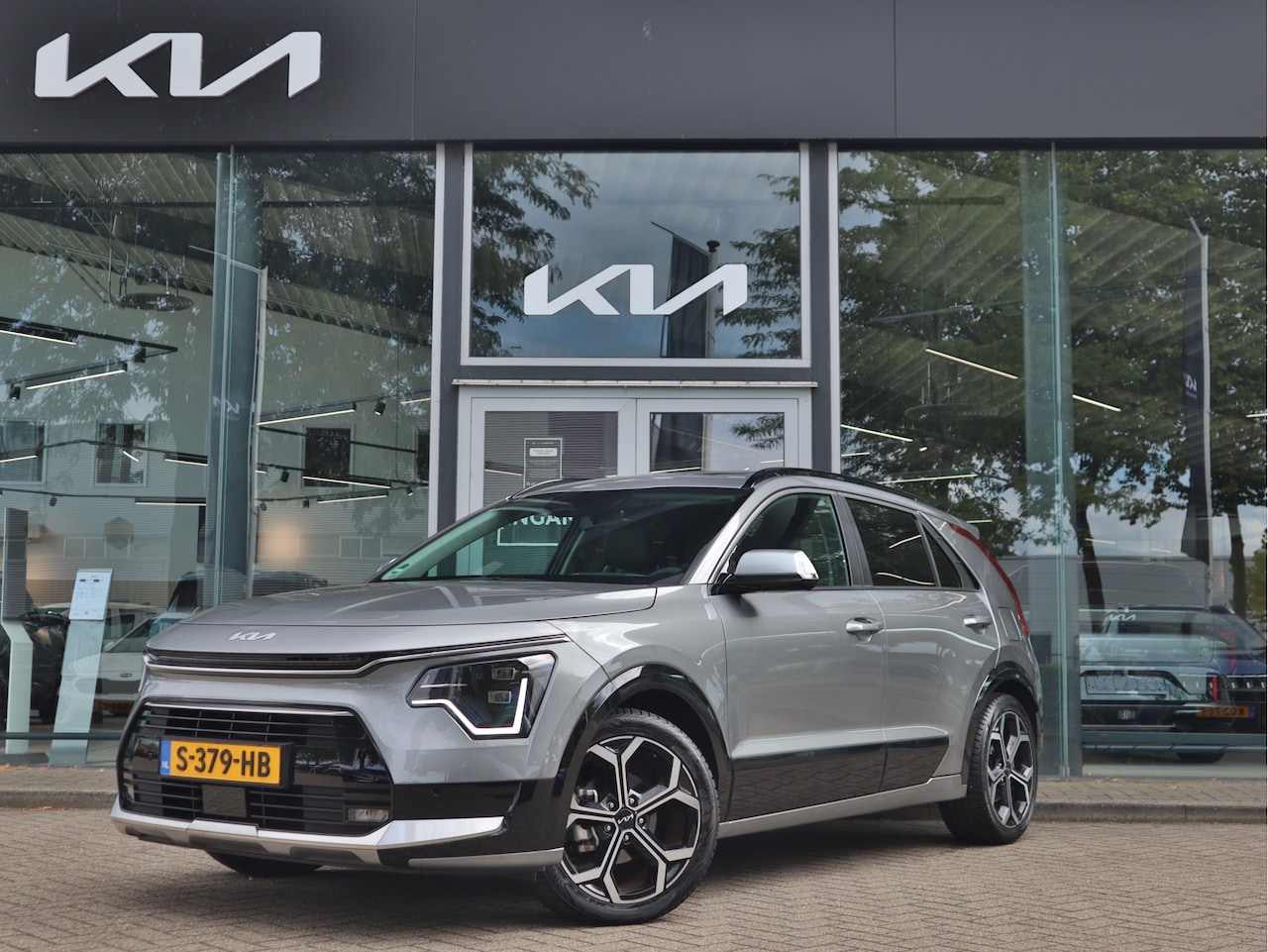 Kia Niro - 1.6 GDi Hybrid ExecutiveLine Schuifdak | Leder | Memory | Head-Up | Stoelventilatie | tot - AutoWereld.nl