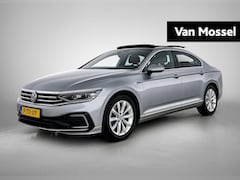 Volkswagen Passat - 1.4 TSI PHEV GTE Business | 218 PK | Automaat | Panorama Dak | Digital Cockpit PRO | Navig