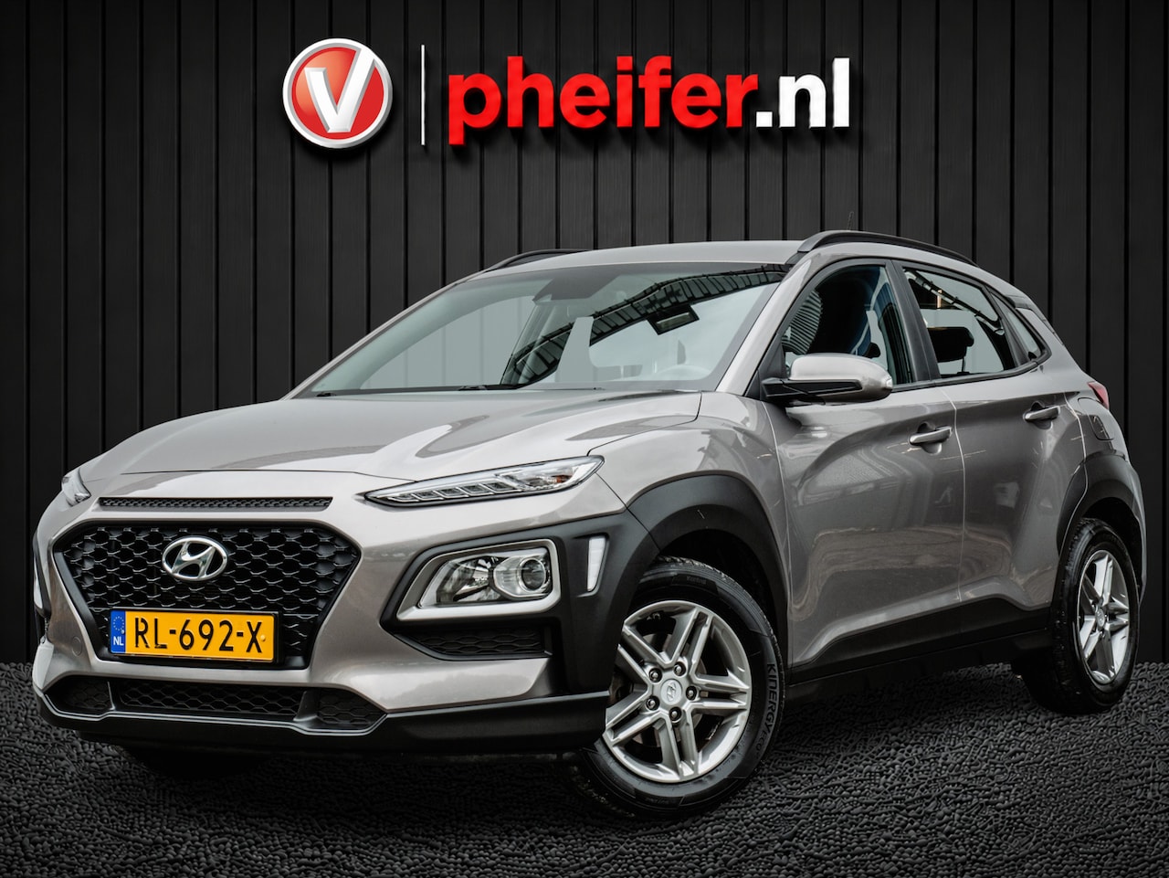 Hyundai Kona - 1.0T 120pk Comfort Climate control/ Carplay/ DAB/ Cruise control/ Navigatie apps/ Camera - AutoWereld.nl