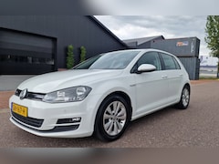 Volkswagen Golf - 1.0 TSI Comfortline PSENSOR NAVI CRUISE TREKHAAK