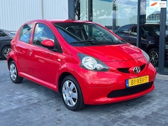 Toyota Aygo - 1.0-12V 5DEURS AIRCO APK-09-2027