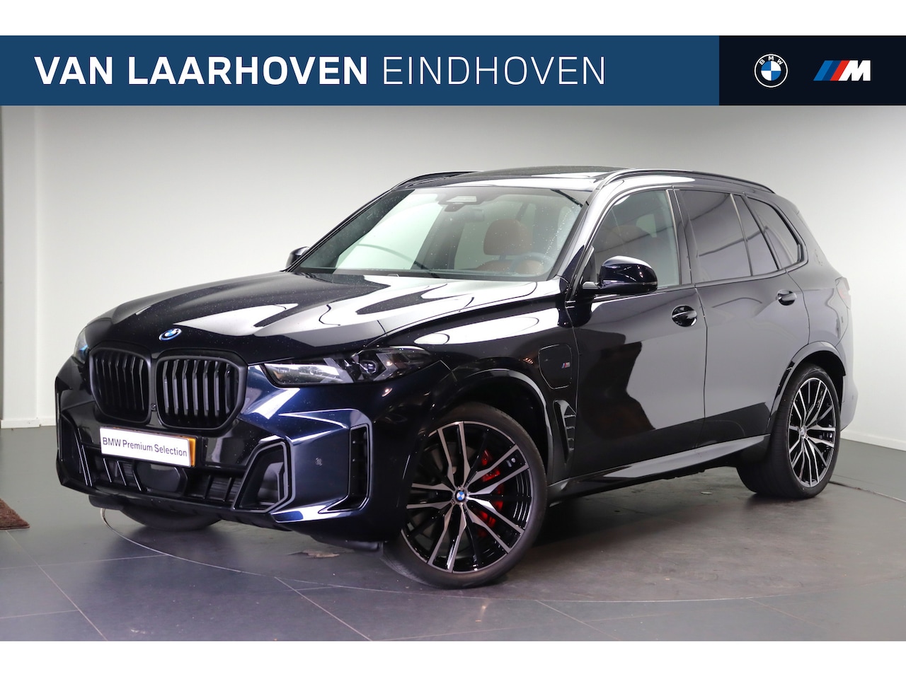 BMW X5 - xDrive50e M Sport Automaat / Panoramadak / Trekhaak / Bowers & Wilkins / Comfortstoelen / - AutoWereld.nl