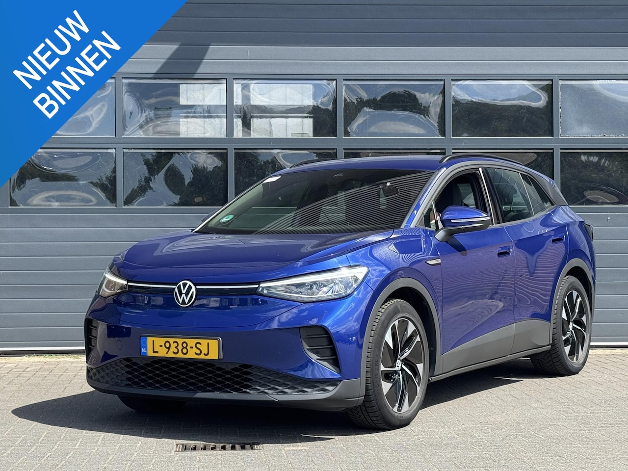 Volkswagen ID.4 - LIFE 77 KWH I AUTOMAAT I STOELVERWARMING I APPLE CARPLAY I CLIMATE CONTROL I NAVIGATIE - AutoWereld.nl