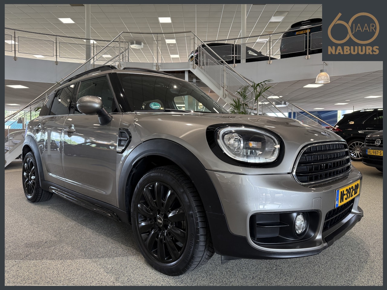 MINI Countryman - 1.5 Cooper Chili Automaat, Pano, Trekhaak, Sfeerverlichting - AutoWereld.nl