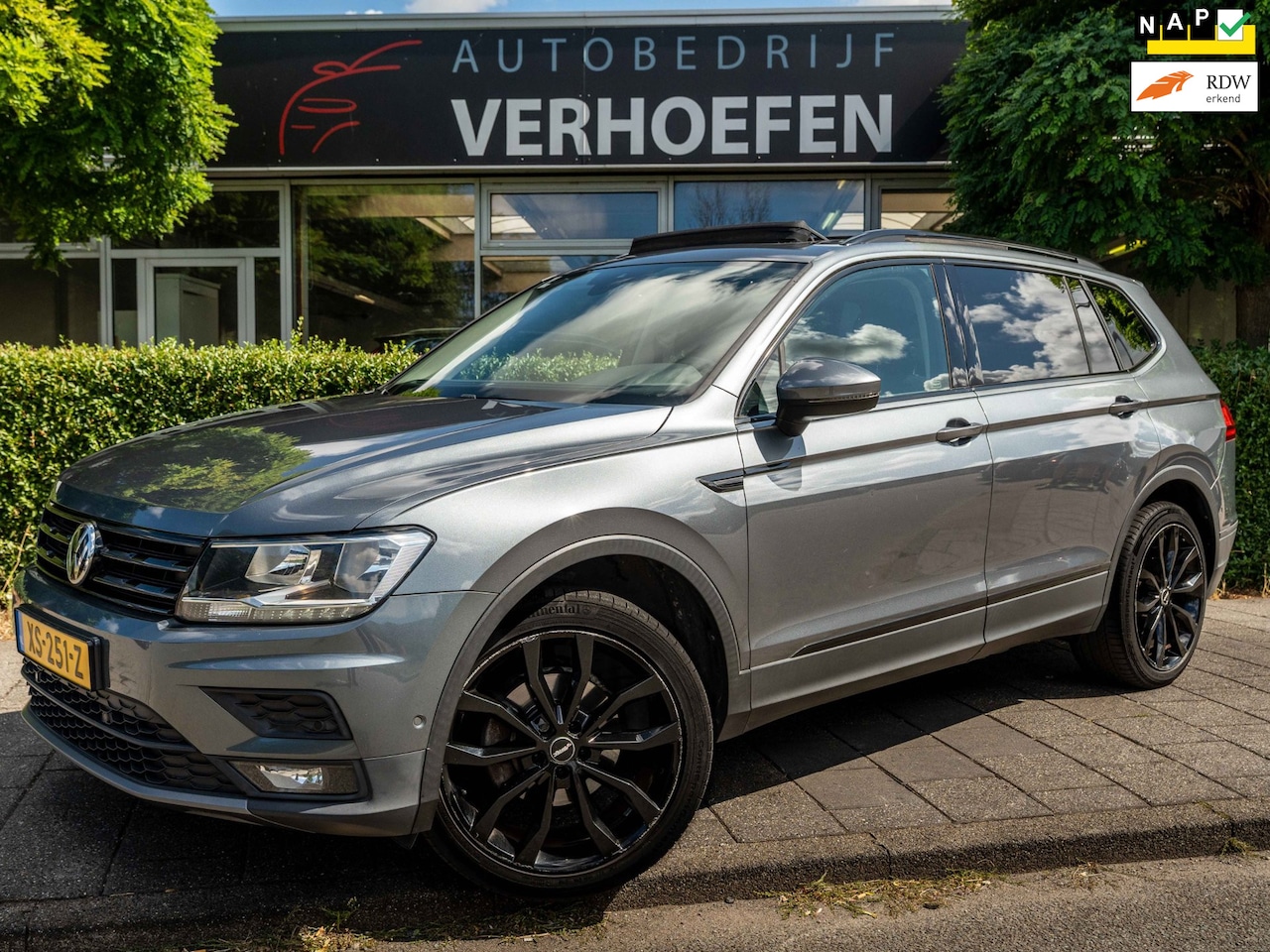 Volkswagen Tiguan Allspace - 1.5 TSI Comfortline Business - PANORAMADAK - MASSAGE - AUTOMAAT - PARK CAMERA - APPLE CARP - AutoWereld.nl