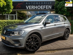 Volkswagen Tiguan Allspace - 1.5 TSI Comfortline Business - PANORAMADAK - MASSAGE - AUTOMAAT - PARK CAMERA - APPLE CARP