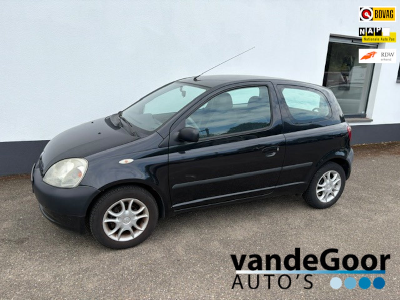Toyota Yaris - 1.0-16V VVT-i YORIN 1.0-16V VVT-i YORIN, '02, trekhaak, lm velgen, 1e eigenaar ! - AutoWereld.nl