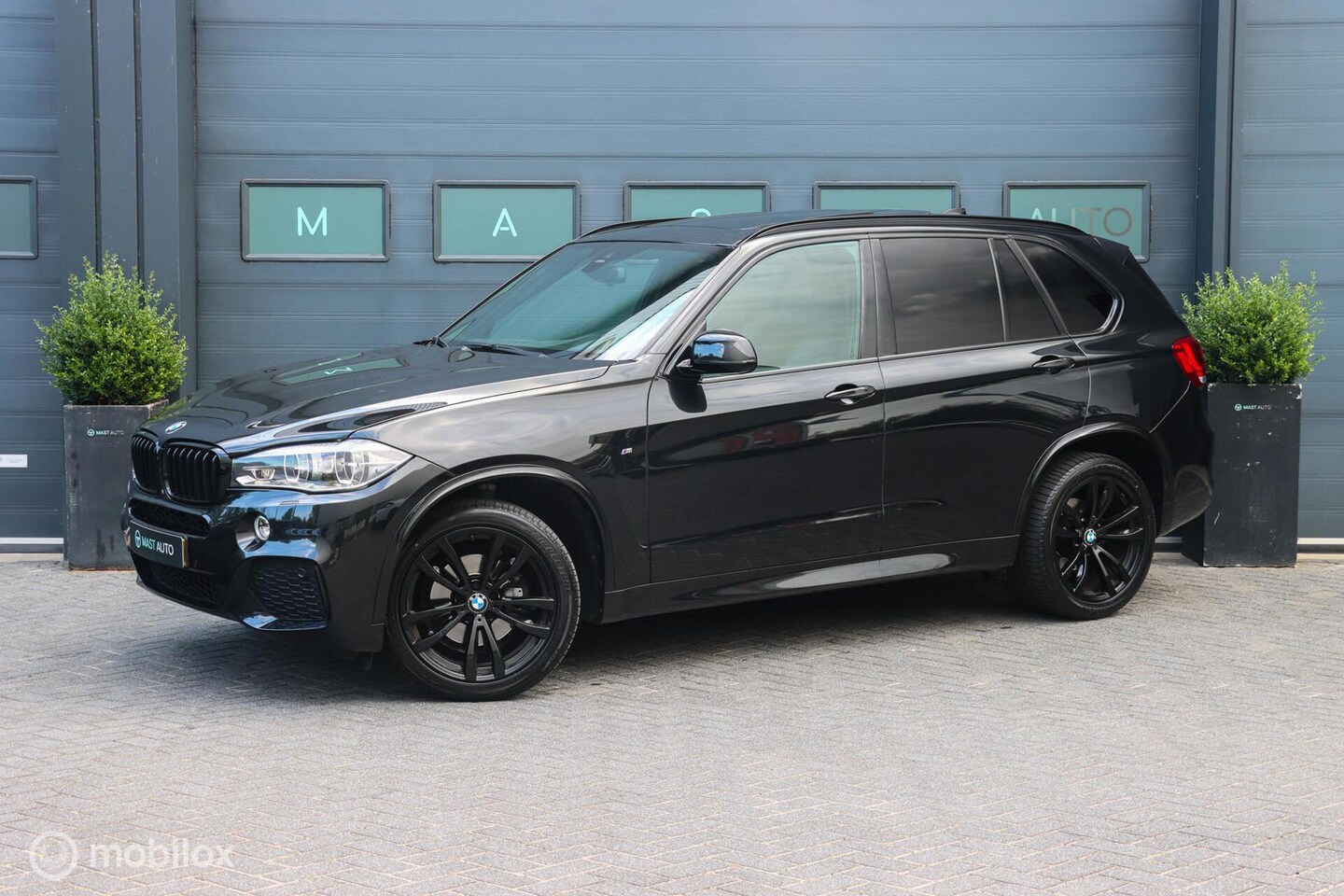 BMW X5 - xDrive30d High Executive|M-Sport|PANO|H&K|HUD|NAP|360 CAMERA - AutoWereld.nl