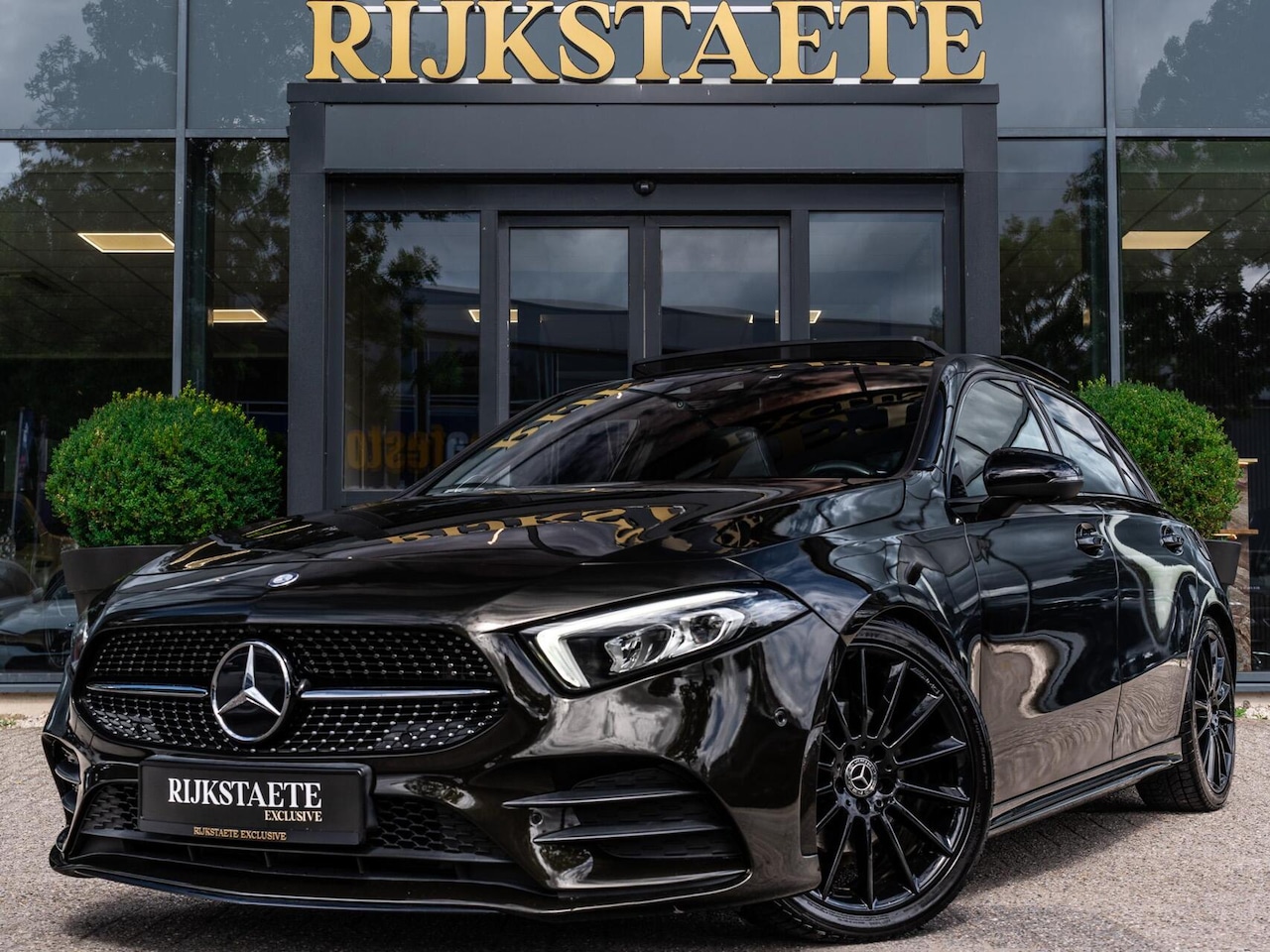 Mercedes-Benz A-klasse - A200 AMG|PANO|BURMESTER|360°|19''|HEAD-UP - AutoWereld.nl