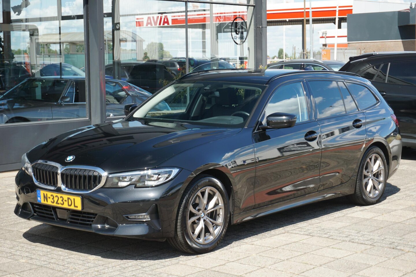 BMW 3-serie Touring - 320i Executive | ACC | trekhaak - AutoWereld.nl