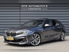 BMW 1-serie - M135i xDrive 306pk | Pano | Harman/Kardon | Head-Up | 19'' Wielen | Stuur + Stoelverwarmin