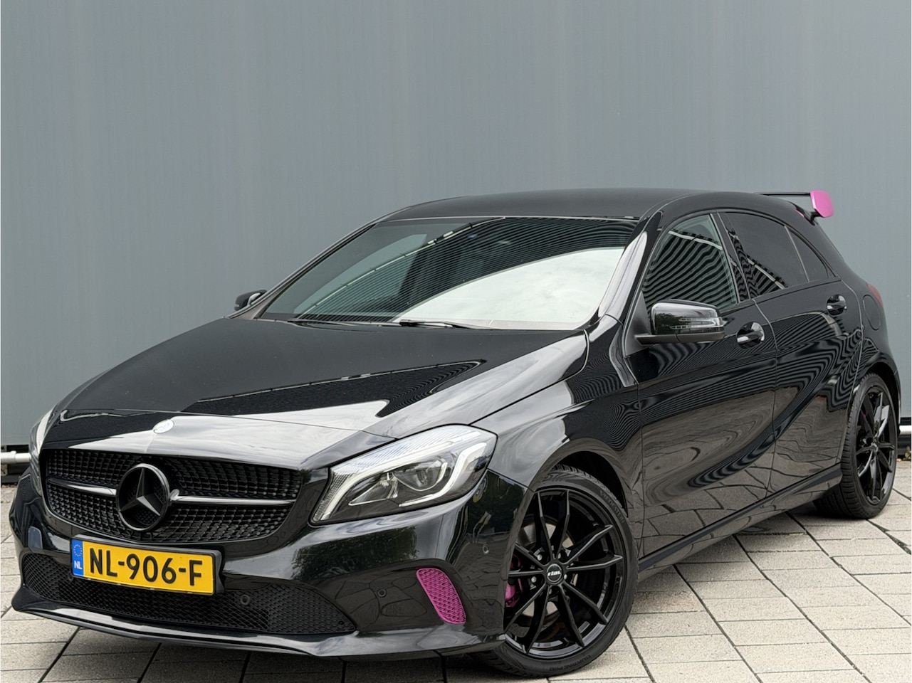 Mercedes-Benz A-klasse - BWJ 2017 | 180 d Business Solution | CLIMA | NAVI | CAMERA A | SPORSTOELEN | LEDER/STOF | - AutoWereld.nl
