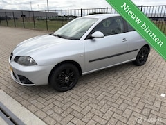 SEAT Ibiza - 1.4-16V 25 Edition I