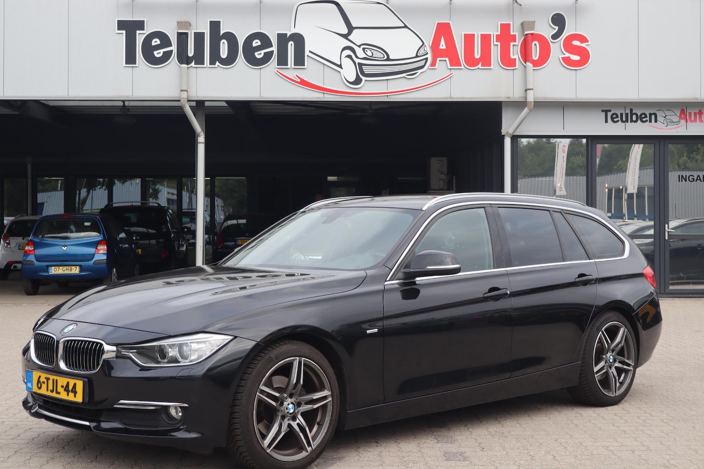 BMW 3-serie Touring - 320d EfficientDynamics Edition High Executive stoelverwarming | airco | elektrische koffer - AutoWereld.nl