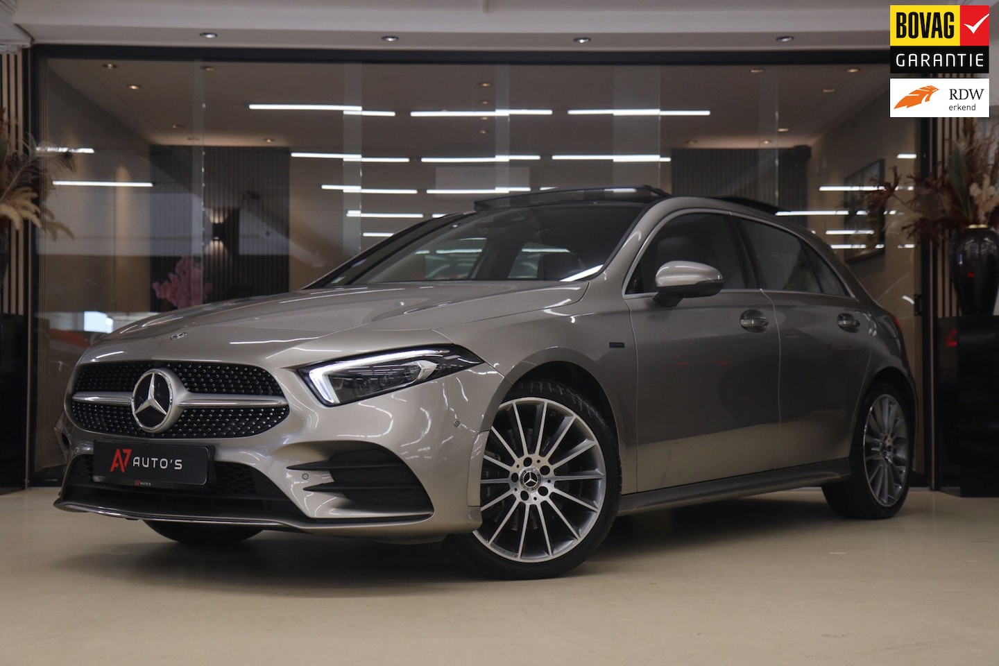Mercedes-Benz A-klasse - 250 e AMG Limited PANO/CARPLAY/CAM/ACC/MEMORY/VOL - AutoWereld.nl