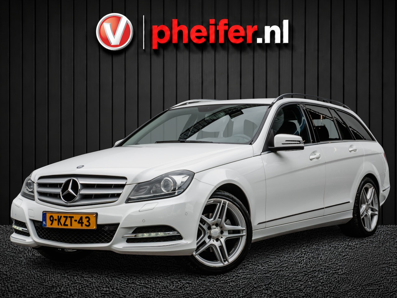 Mercedes-Benz C-klasse Estate - 180 Aut. Ambition Avantgarde Trekhaak/ Cruise control/ Stoelverwarming/ Pdc/ Navigatie - AutoWereld.nl