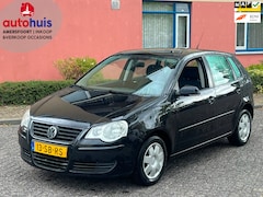 Volkswagen Polo - 1.4-16V Comfortline