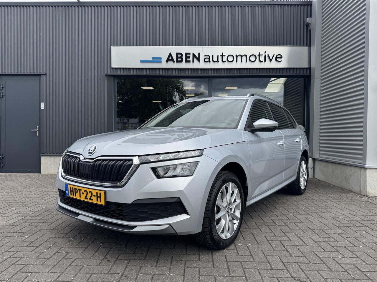Skoda Kamiq - 1.0 TSI 110PK Ambition automaat (NAVI|CAMERA|4-SEIZ.|STOELVERW.) - AutoWereld.nl