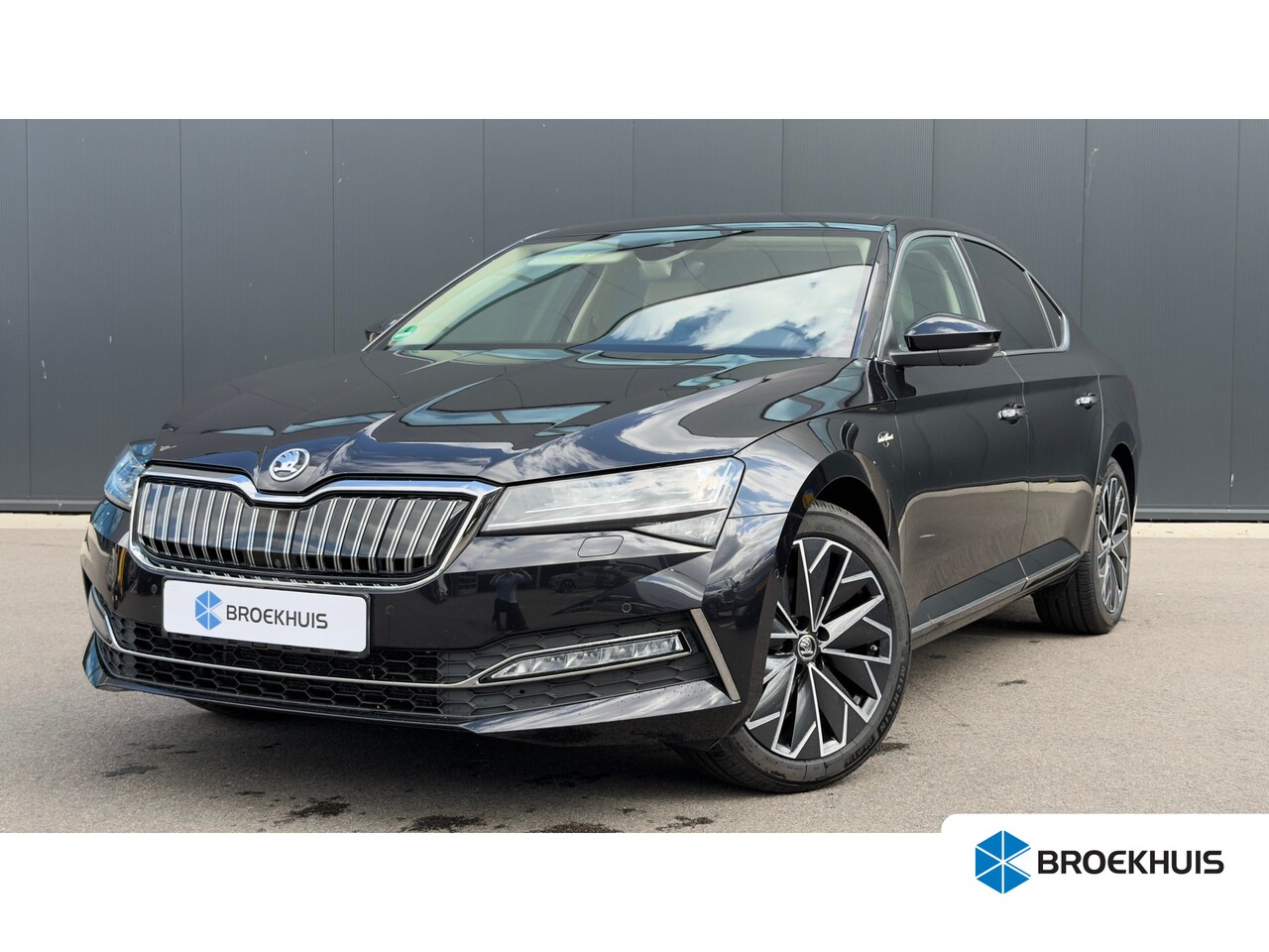 Skoda Superb - 1.4 TSI 218pk iV Sportline Business | Laurin & Klement | Carplay | Camera | Elektrische B - AutoWereld.nl