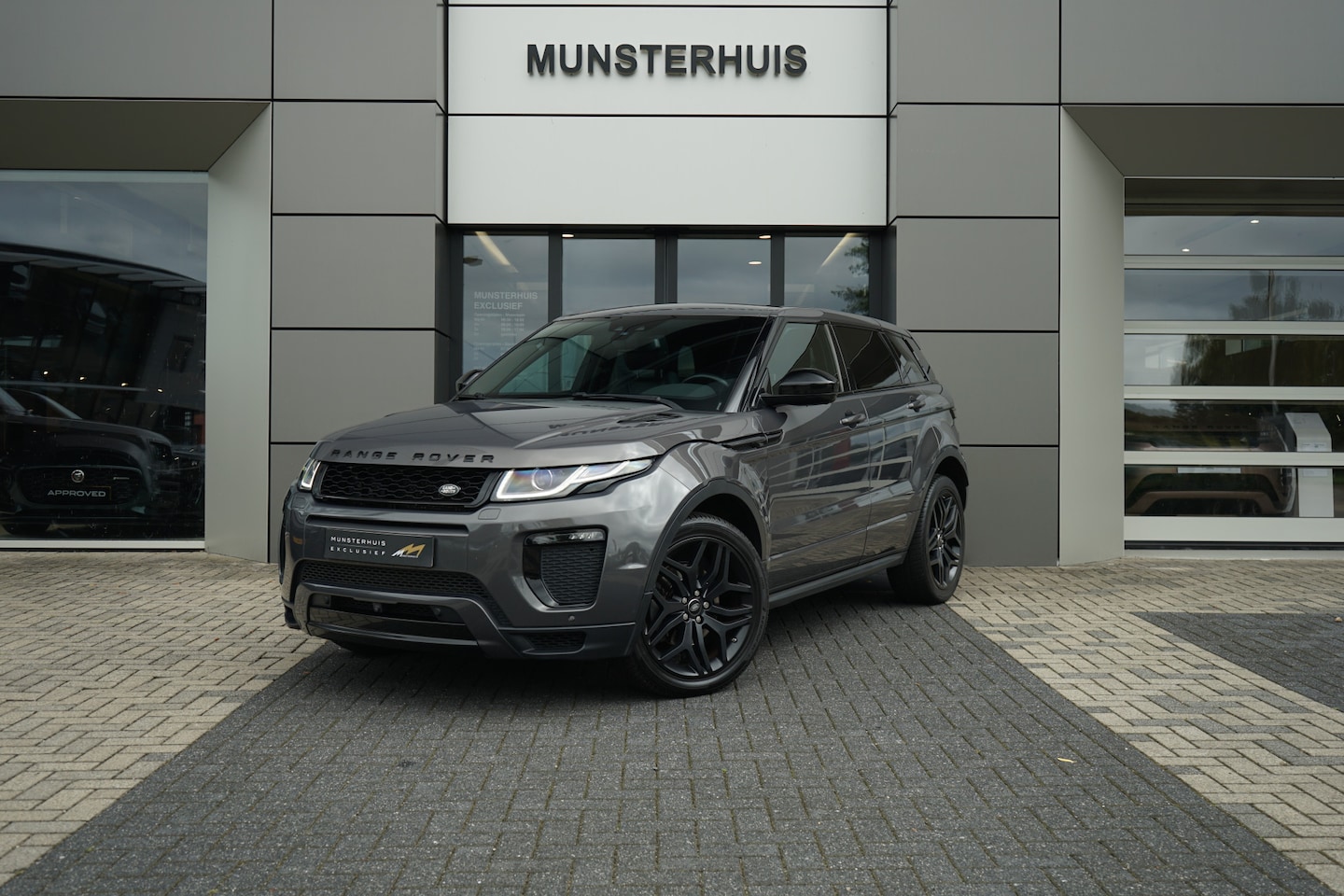 Land Rover Range Rover Evoque - 2.0 Si4 HSE | Voorstoelen verwarmd | Panoramadak | Meridian | - AutoWereld.nl