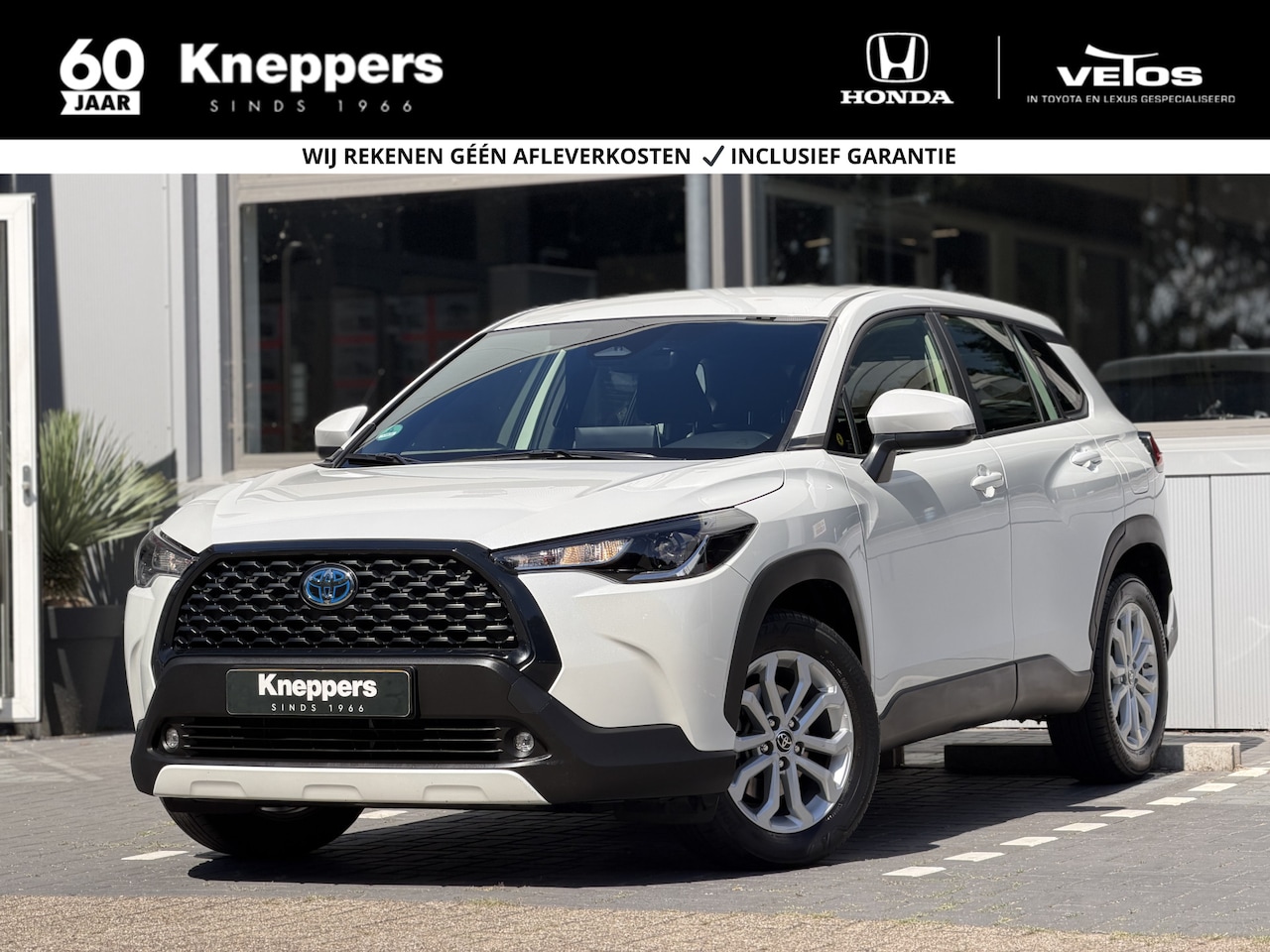 Toyota Corolla Cross - 2.0 High Power Hybrid | GEEN AFLEVERKOSTEN | Bearlock, Trekhaak, Voorstoelen verwarmd - AutoWereld.nl