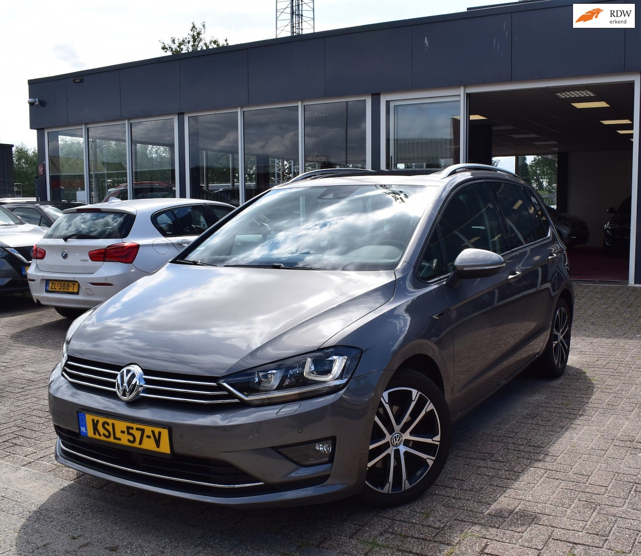 Volkswagen Golf Sportsvan - 1.4 TSI Business Edition Connected | NAVI |CLIMATE & CRUISE CONTROL|STOELVERWARMING|ACHTER - AutoWereld.nl