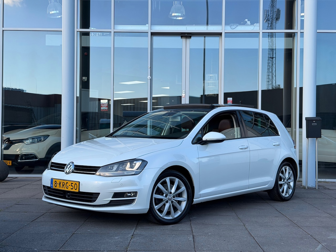 Volkswagen Golf - 1.4 TSI ACT Highline|Pano|Leer|inklapbaar Trekhaak - AutoWereld.nl