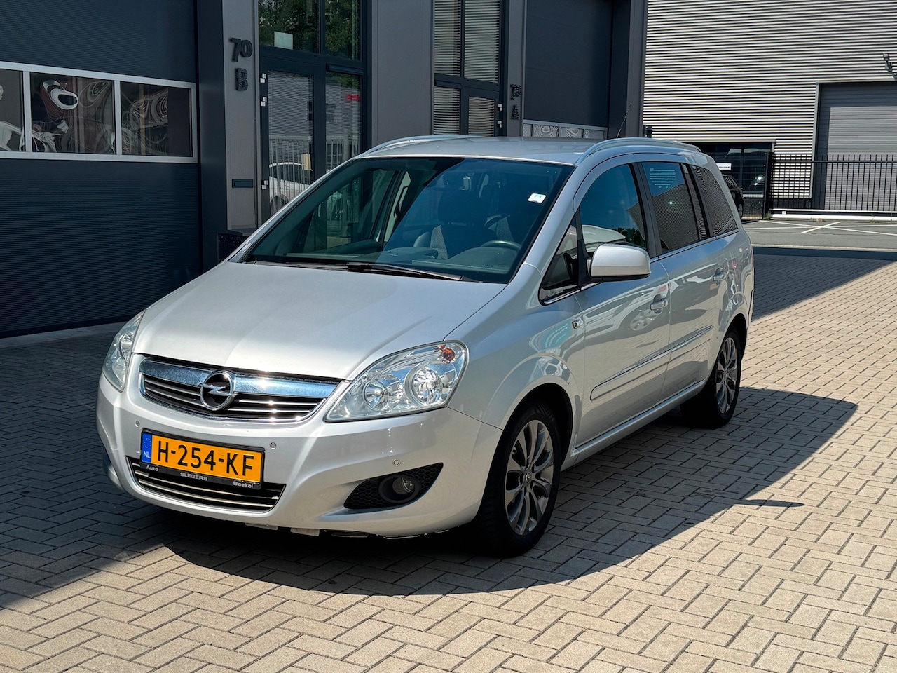 Opel Zafira - 1.8 Cosmo 1.8 Cosmo - AutoWereld.nl