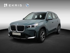 BMW X1 - sDrive18i Premium Pack | Comfort Access | Achteruitrijcamera | Sportstoelen | 17''