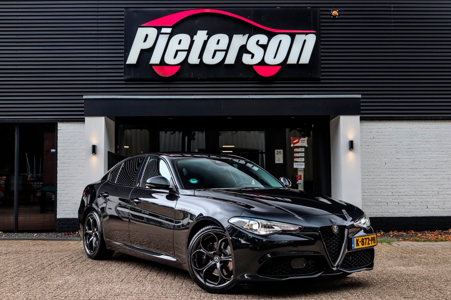 Alfa Romeo Giulia - 2.0 T AWD Q4 VELOCE H&K ACC MEMORY XENON - AutoWereld.nl