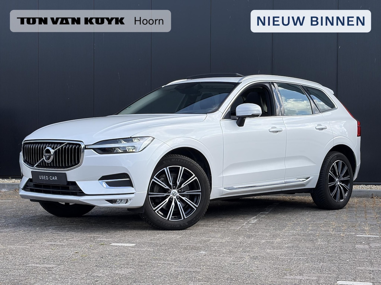 Volvo XC60 - 2.0 B5 Inscription 360 camera/ head up display/ schuifdak/ parkeerverwarming / harman kard - AutoWereld.nl