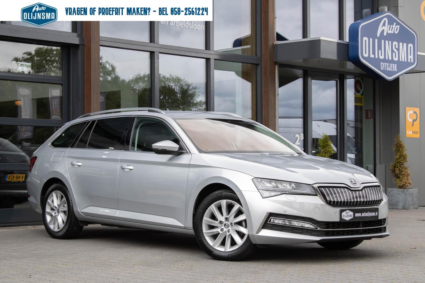Skoda Superb Combi - 1.4 TSI iV Style|Stoelverwarming|Camera|Memory|Side Assist| - AutoWereld.nl