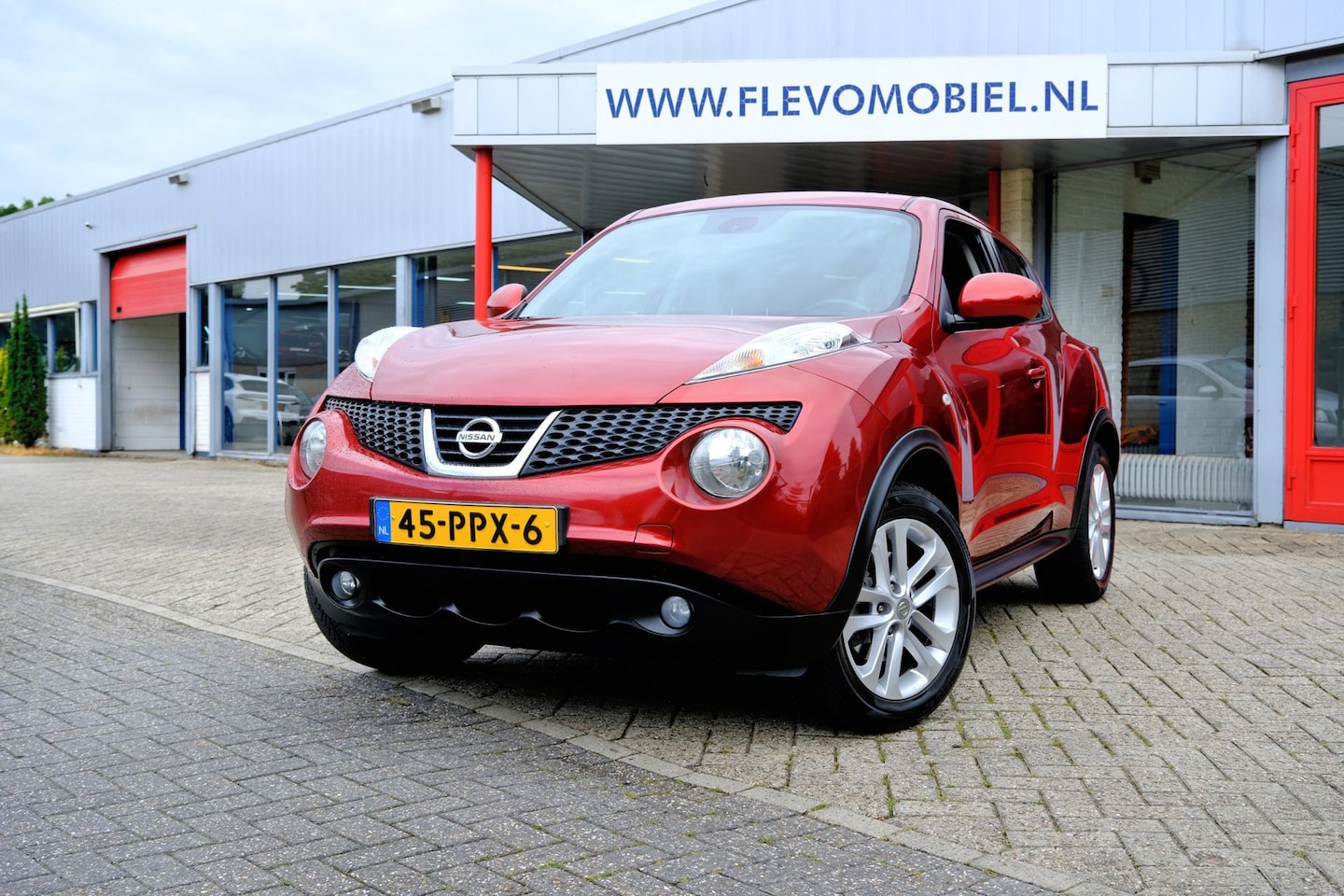 Nissan Juke - 1.6 190pk DIG-T Tekna Navi|Leder|1e Eig!|Cam|Clima|LMV - AutoWereld.nl