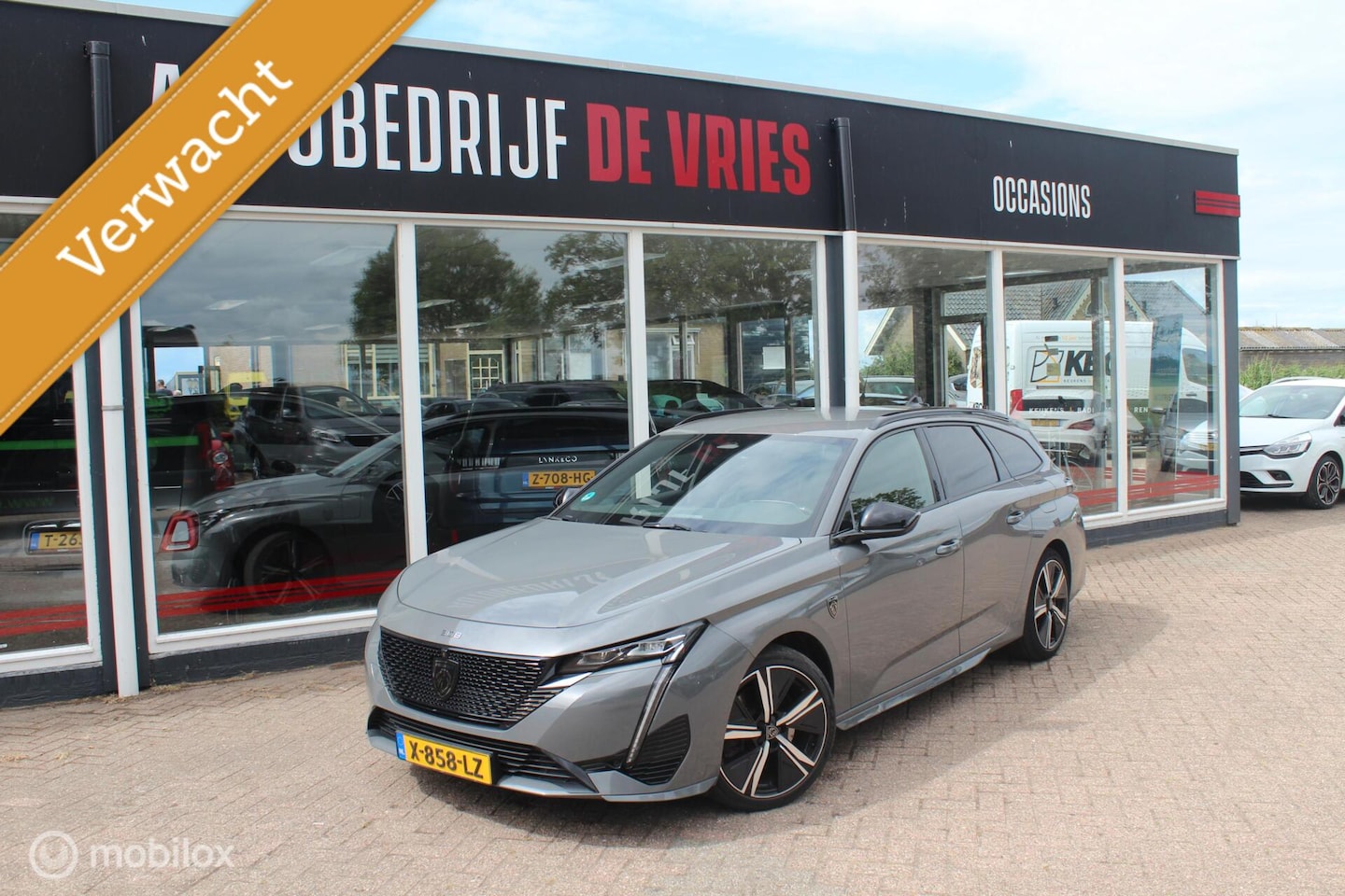 Peugeot 308 SW - 1.6 Plug-in Hybrid 180 GT Massage/360Camera/18Inch - AutoWereld.nl