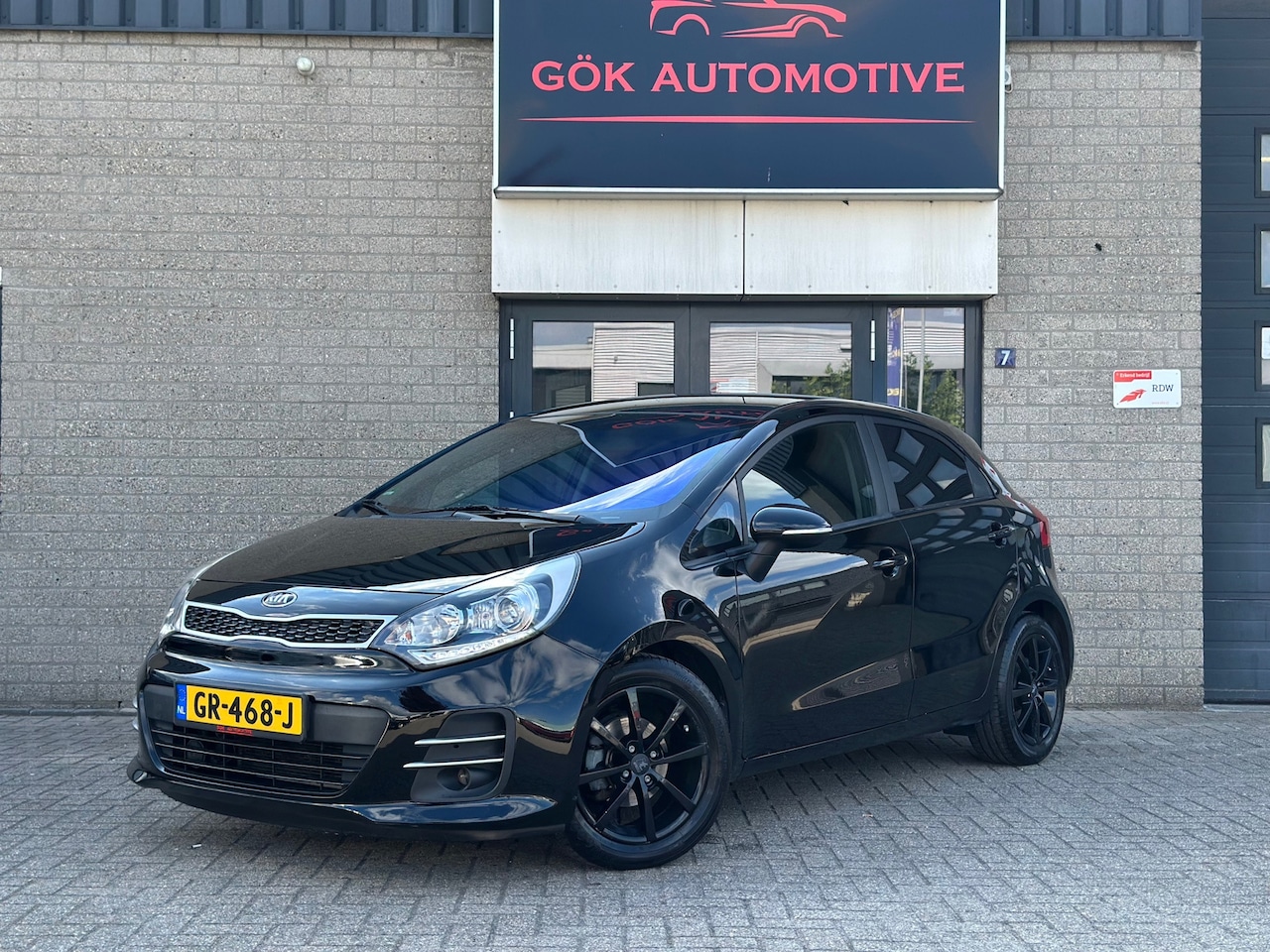 Kia Rio - 1.2 CVVT ExecutiveLine / VOL / Camera / Stuur & Stoelverwarming / Navi / NWe APK / Clima / - AutoWereld.nl