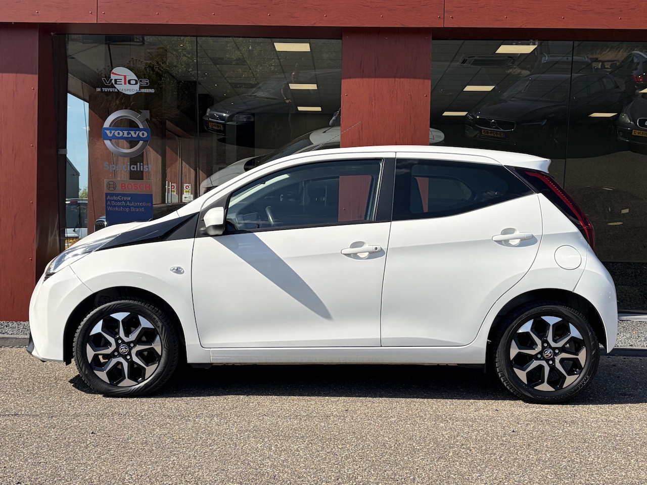Toyota Aygo - 1.0 VVT-i x-play 1.0 VVT-i x-play - AutoWereld.nl