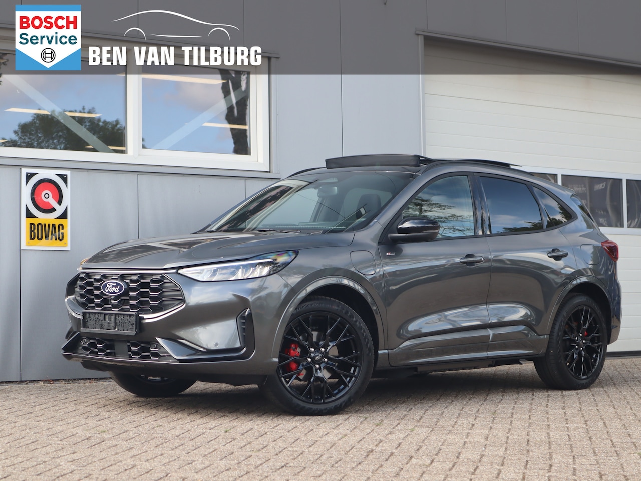 Ford Kuga - 2.5 PHEV ST-Line X / Winter Pack / Black Pack / Pano / Trekhaak / 20 inch - AutoWereld.nl
