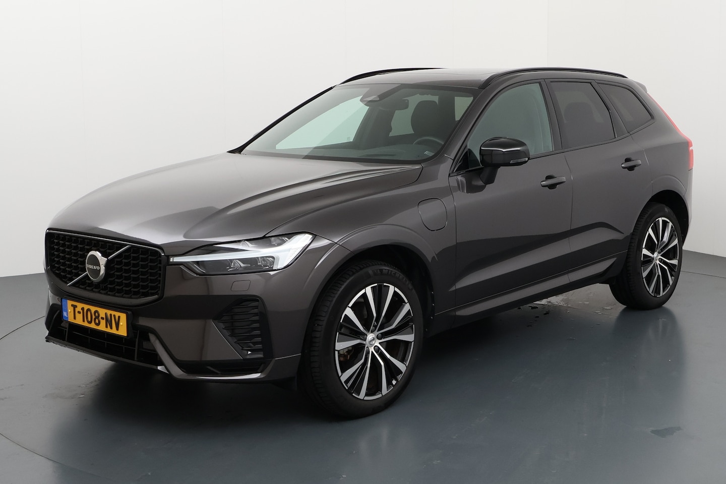 Volvo XC60 - T6 350PK Ultimate Dark | Panoramadak | Head-Up | Adap Cruise | Memory - AutoWereld.nl