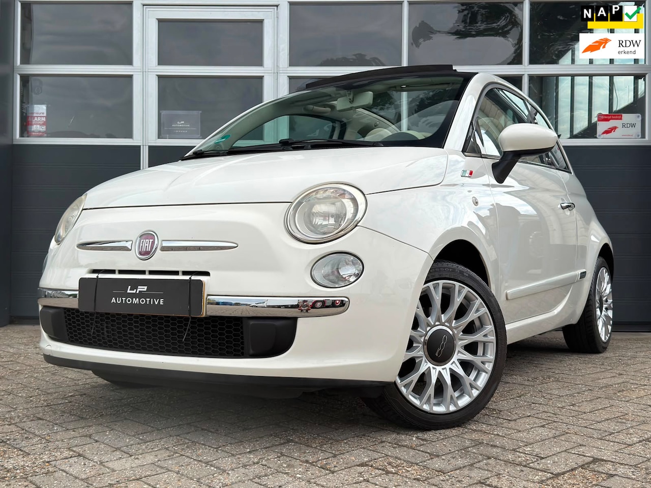 Fiat 500 C - 0.9 TwinAir Lounge / NL-auto / NAP / APK+Beurt - AutoWereld.nl