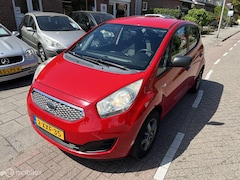Kia Venga - 1.4 CVVT X-tra lage km stand, kleine schades aanwezig