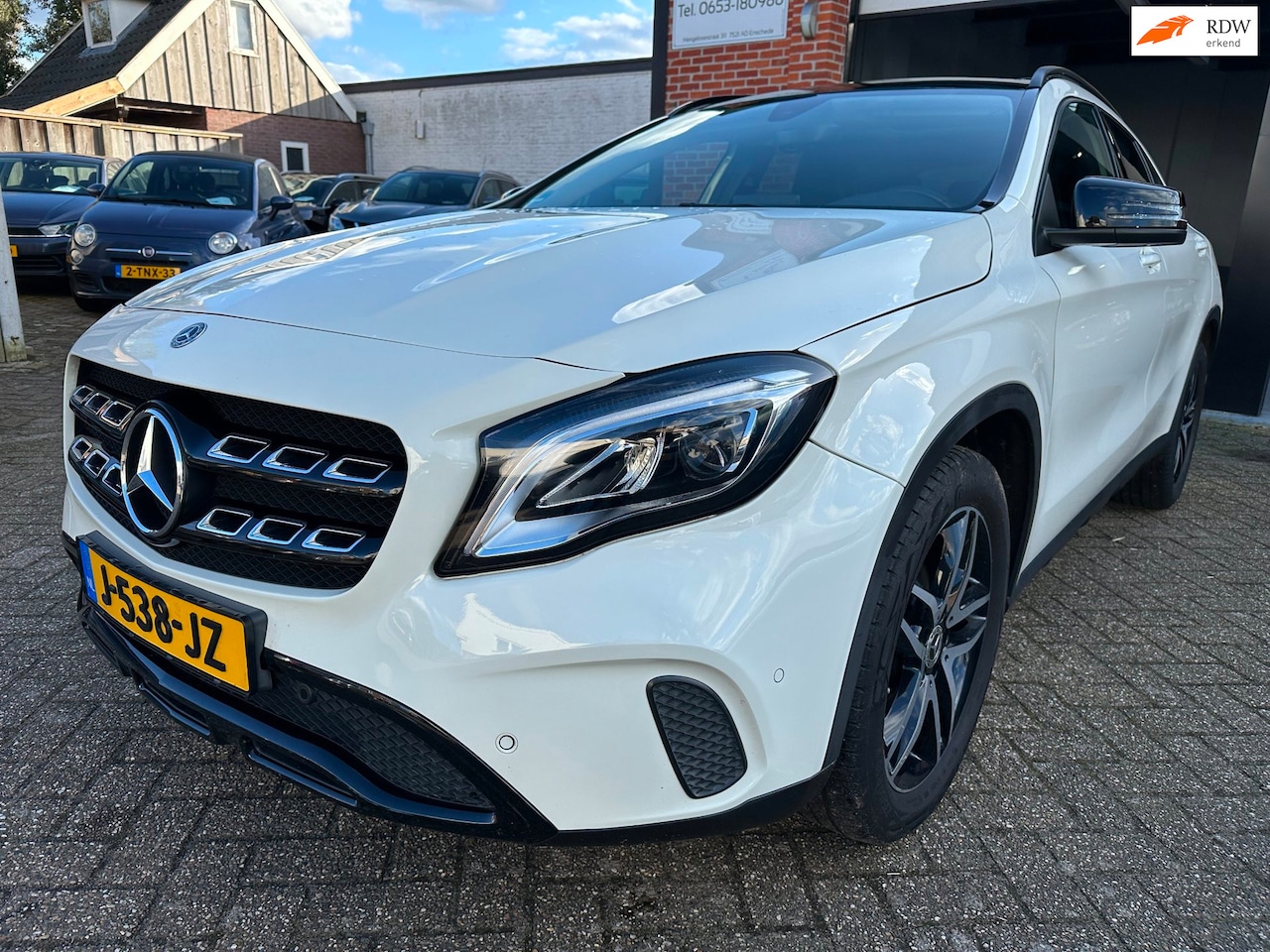 Mercedes-Benz GLA-Klasse - 200 Business AUTOMAAT-NAVI-PDC-CRUISE-AIRCO - AutoWereld.nl