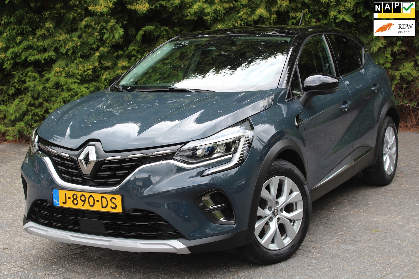 Renault Captur - 1.0 TCe 100 Intens 100PK | Parkeercamera | Navigatie | Parkeersensoren | Climate Control - AutoWereld.nl