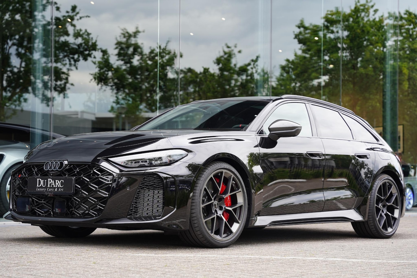 Audi RS5 - Avant e-hybrid quattro / Panoramadak / Keramische Remmen - AutoWereld.nl