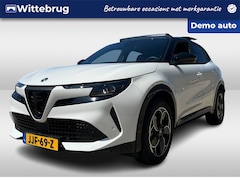 Alfa Romeo Junior - 1.2 Turbo Hybrid Ibrida Speciale | Panoramadak | NOW OR NEVER DEAL