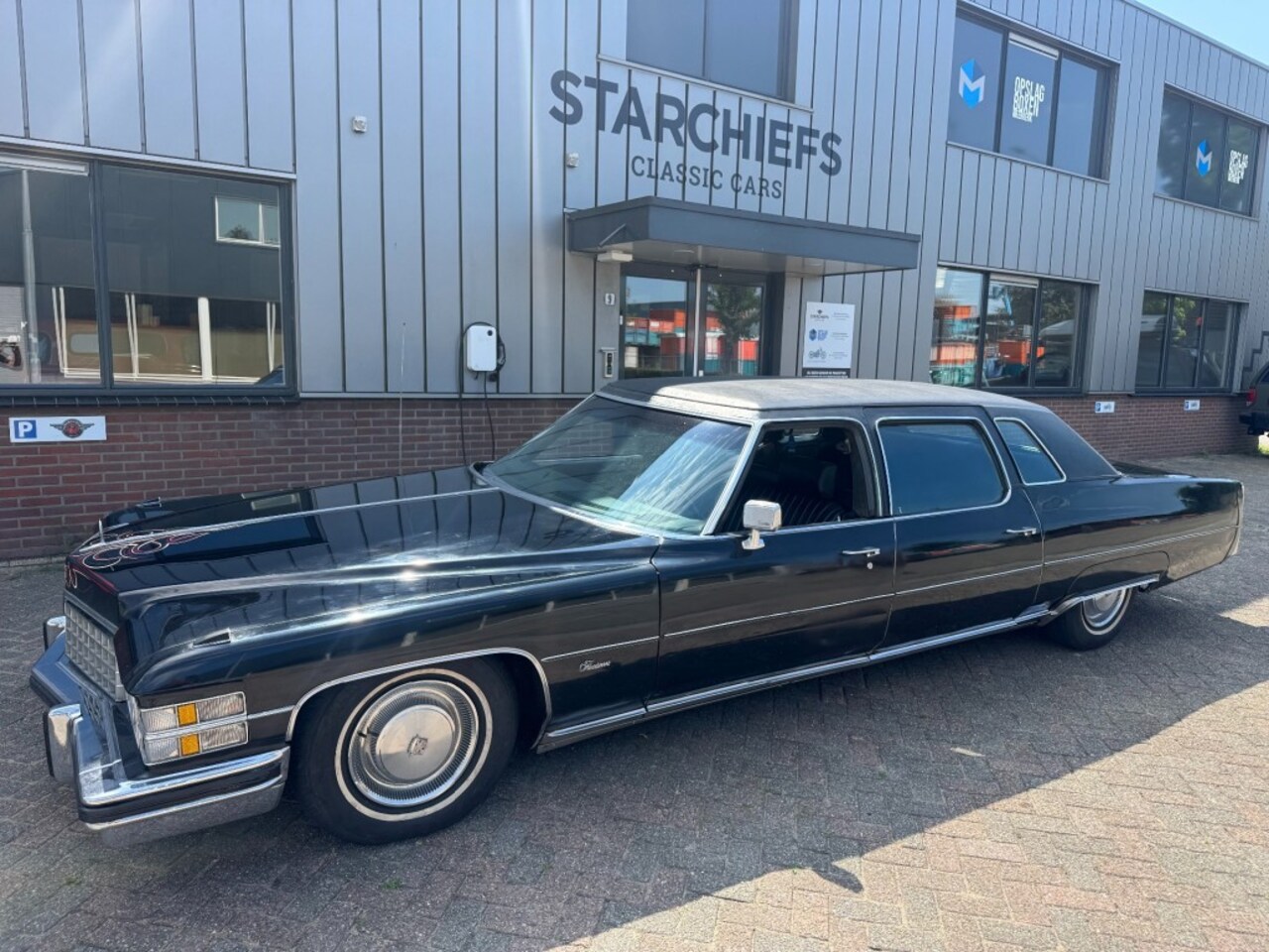 Cadillac Fleetwood - 75 LIMO - AutoWereld.nl