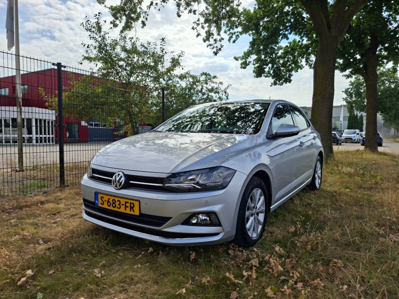 Volkswagen Polo - 1.0 TSI BEATS/ACC/AUTOMAAT/CARPLAY/NAP - AutoWereld.nl